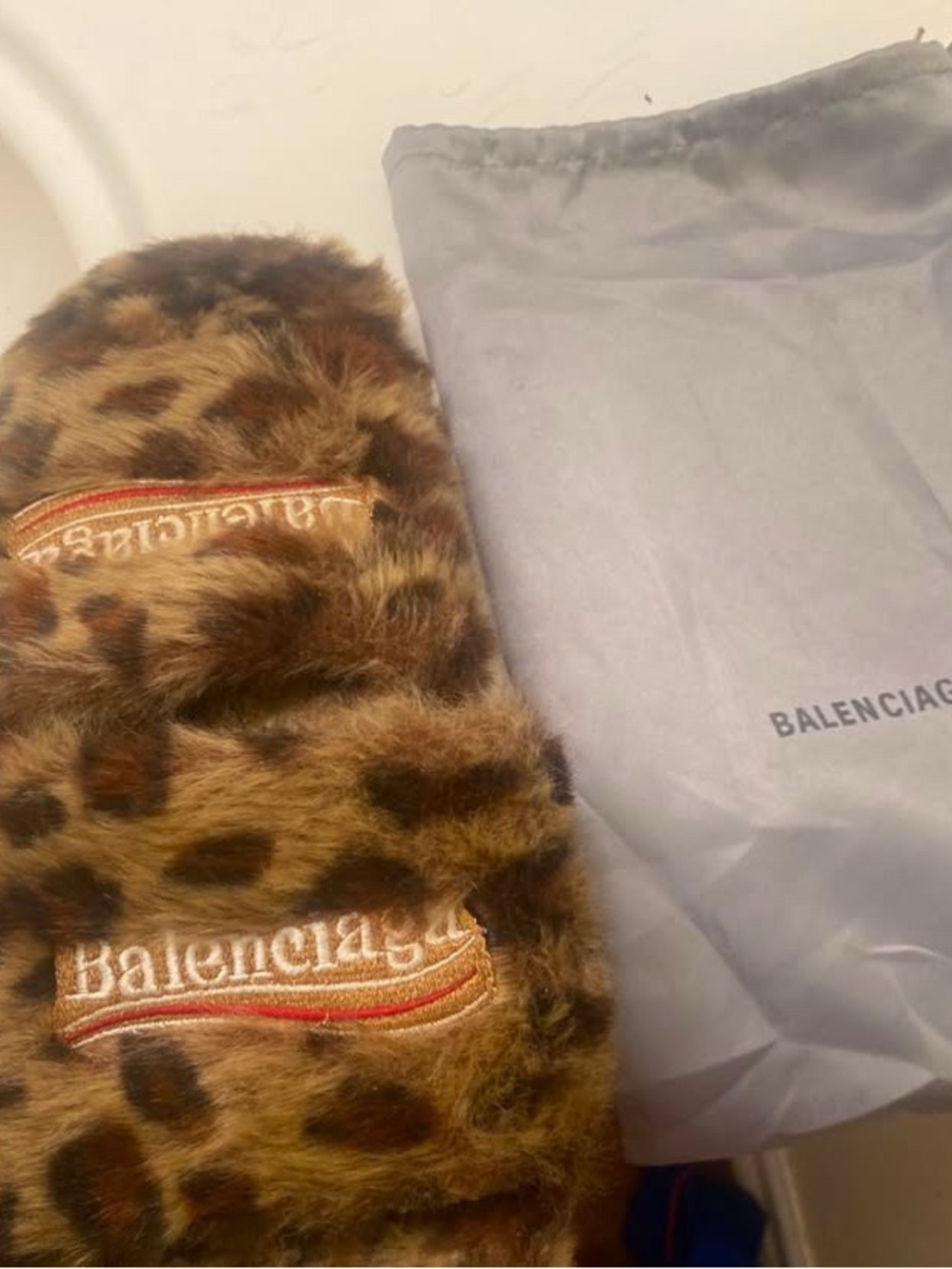 balenci slides